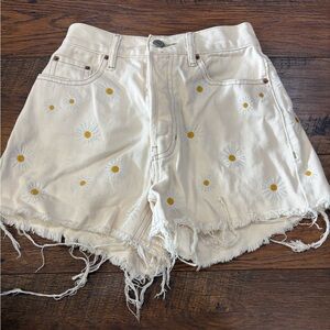 Pacsun Daisy Embroidered ultra High-Rise Denim Shorts - off White size 0